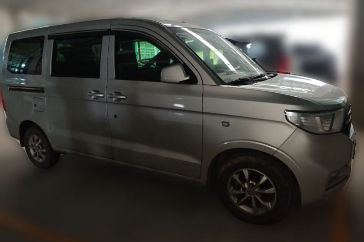 Used Wuling Hongguang V 2019 1.5L Enjoyment Version China VI LAR
