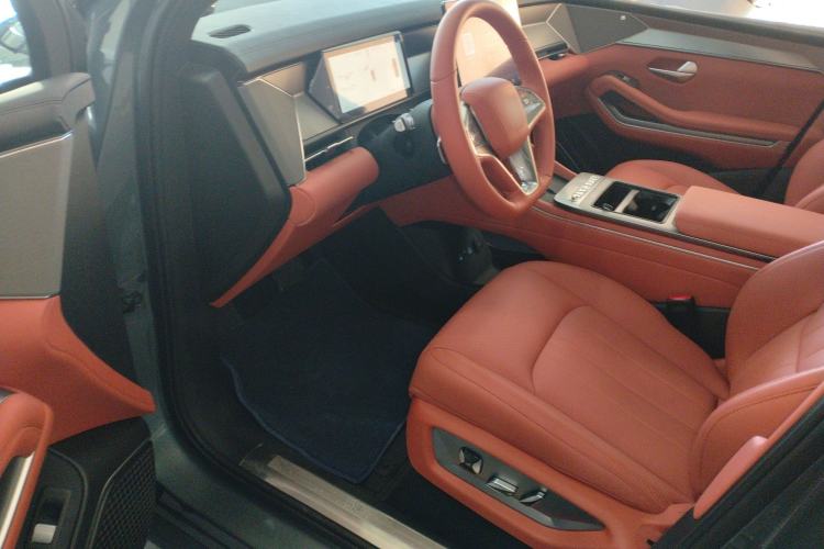 Used BYD Tang L 2025 EV with 670 km Range LiDAR and Premium Features
