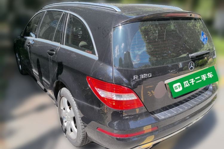 Used Mercedes-Benz R-Class 2015 R 320 4MATIC Luxury Model Rear Left 45 Deg