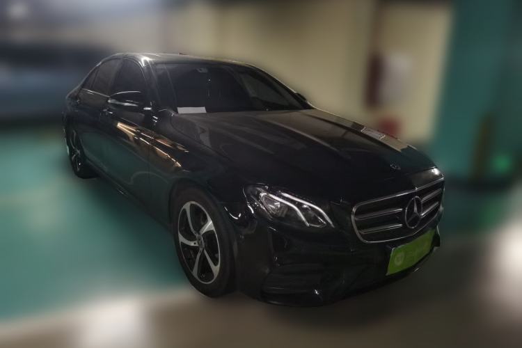 Used Mercedes-Benz E-Class 2017 E 200 Sport Front Right 45 Deg