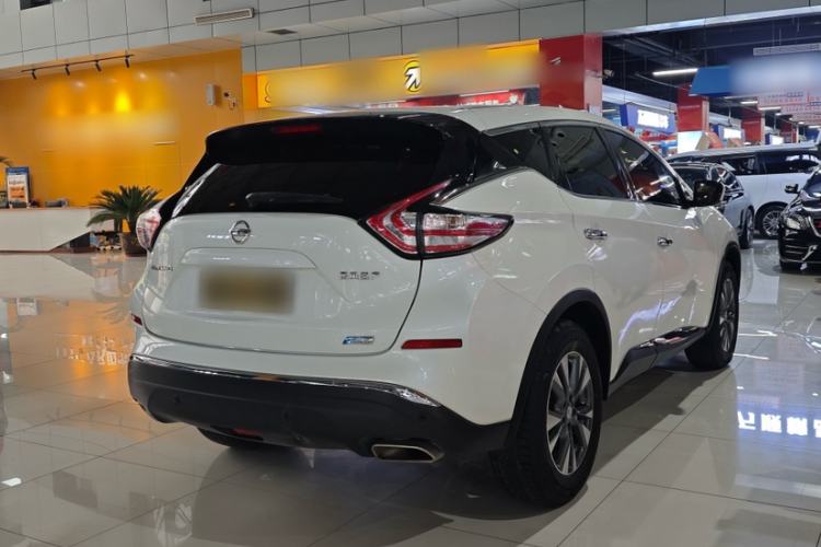 Used Nissan Murano 2021 2.5L XE Two-Wheel Drive Elite Edition Exterior 3