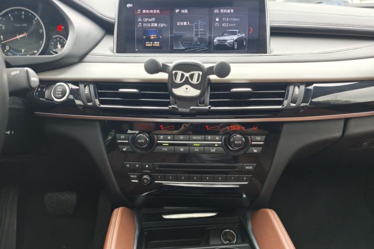 Used BMW X6 2019 xDrive35i M Sport Package Interior 6