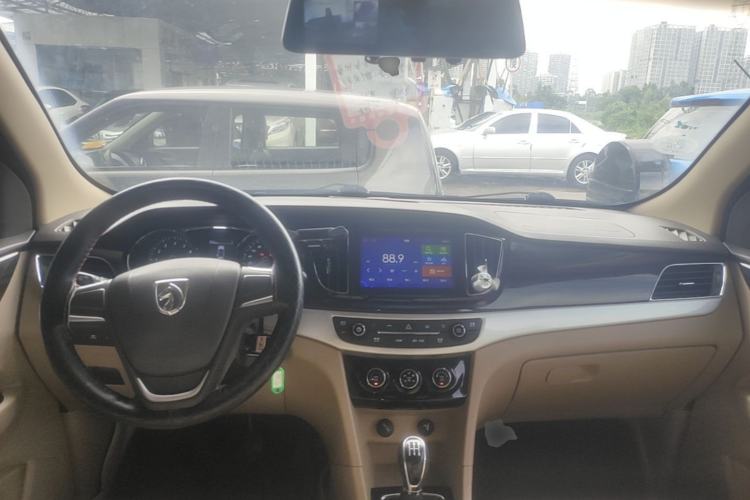 Used Baojun 730 2016 1.5L Manual Comfort Version 7 Seats China V Emission Standard
