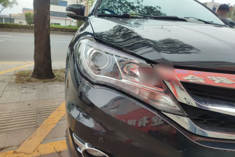 Used BYD S7 2016 1.5T Manual Luxury Edition Right Front Headlight