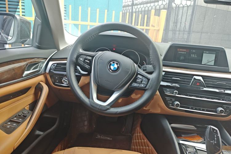 Used BMW 5 Series 2018 528Li Launch Special Edition Steering Wheel