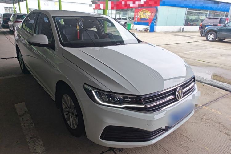 Used Volkswagen Bora 2020 1.5L Manual Fashion Edition
