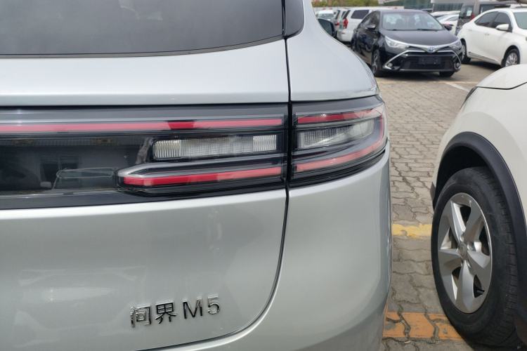 Used Hima AITO M5 2022 Extended-Range Four-Wheel Drive Performance Version Right Rear Taillight