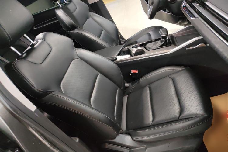 Used Geely Auto Emgrand 2022 4th Generation 1.5L CVT Luxury Model
