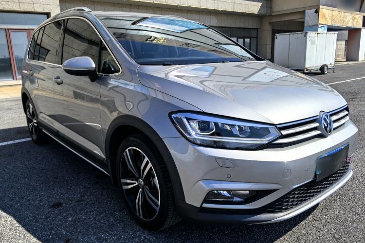 Used Volkswagen Touran 2018 Volkswagen Touran L 280TSI DSG Boundary Edition 7 Seats China VI Standard Exterior 3