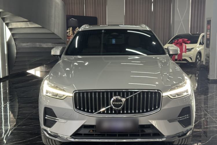 Used Volvo XC60 2023 B5 4x4 Smart Luxury Edition