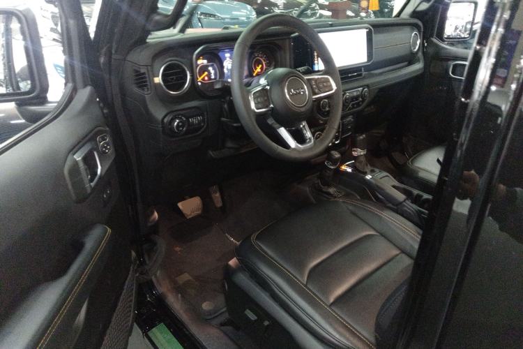 Used Jeep Wrangler 2024 2.0T Sahara Four-Door Edition