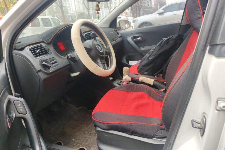 Used Volkswagen Polo 2013 1.4L Manual Fashion Edition