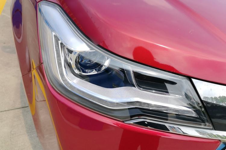 Used JAC Group Refine R3 2018 1.6L Manual Luxury Model Right Front Headlight