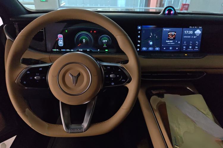 Used VOYAH FREE 2024 Ultra-Long Range Intelligent Driving Version Center Console