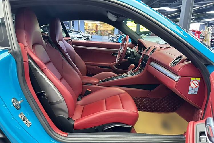 Used Porsche 718 2020 Cayman 2.0T
