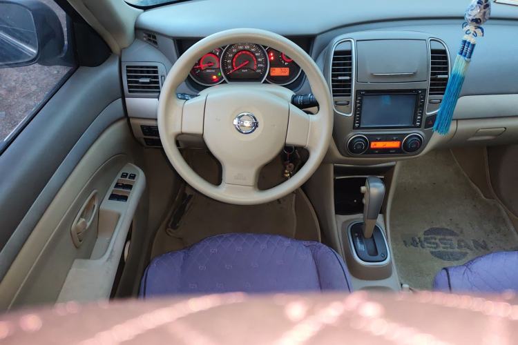 Used Nissan Sylphy 2012 Classic 1.6XE Automatic Comfort Edition Steering Wheel