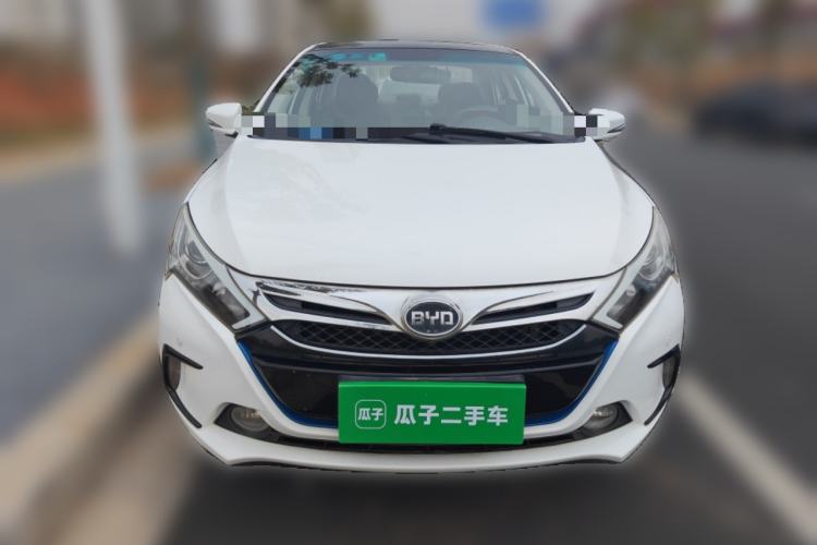 Used BYD Qin New Energy 2015 1.5T Dual-Crown Flagship Plus Edition
