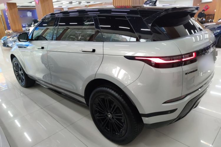 Used Land Rover Range Rover Evoque 2024 Aurora L 249 PS Prestige Light-Chasing Edition
