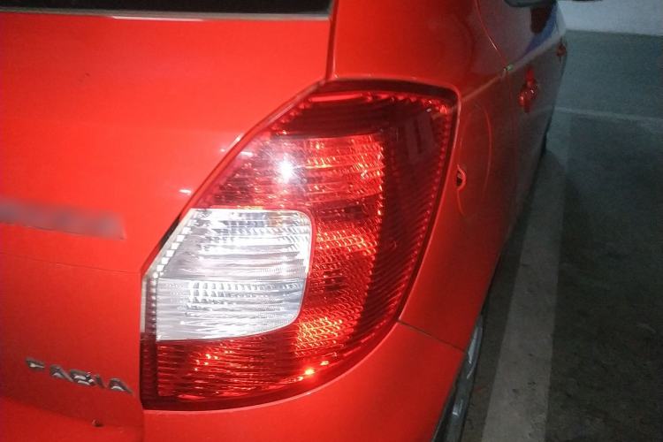 Used Skoda Fabia 2014 1.4L Automatic Crystal Edition