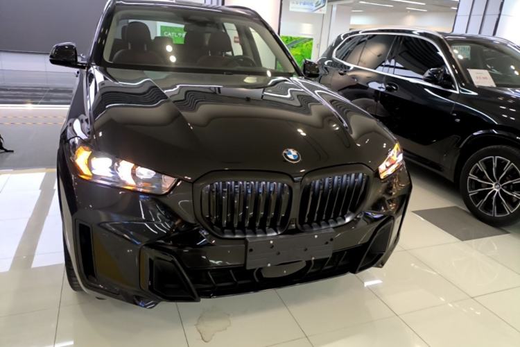 Used BMW X5 2023 xDrive 30Li Luxury M Sport Night Edition Package