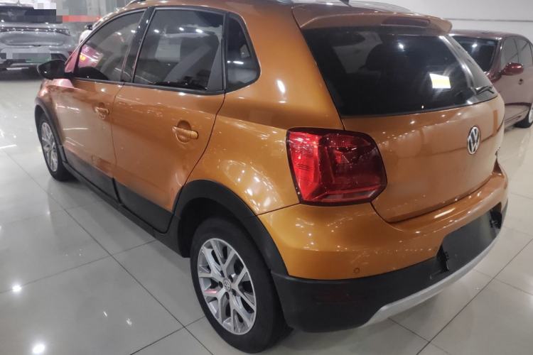 Used Volkswagen Polo 2016 1.6L Cross Polo Automatic Rear Left 45 Deg