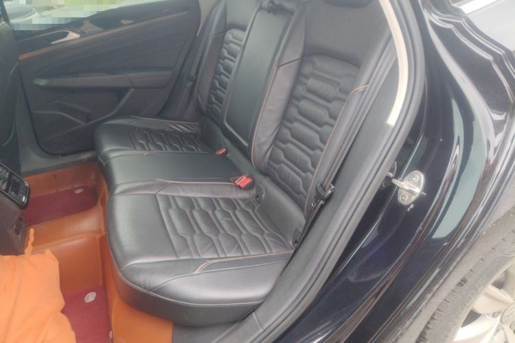 Used Volkswagen Passat 2020 330TSI Elite Edition China VI Left Rear Seat