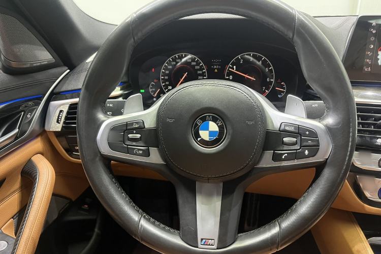 Used BMW 5 Series 2019 Restyled 530Li Luxury Edition M Sport Package Interior 5