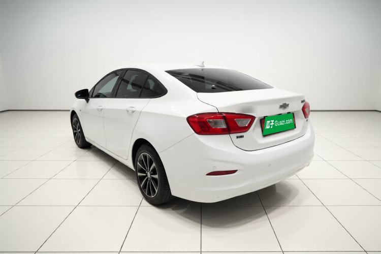 Used Chevrolet Cruze 2018 Redline 320 Automatic Pioneer Edition
