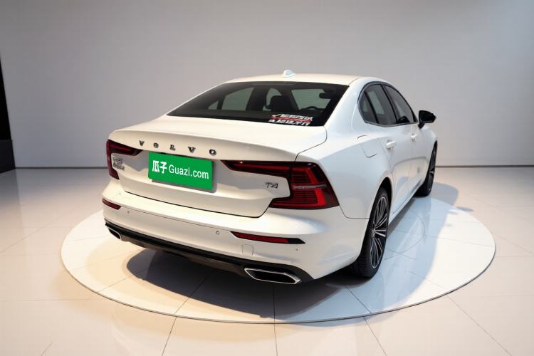 Used Volvo S60 2021 T4 Zhiyuan Luxury Edition Exterior 5