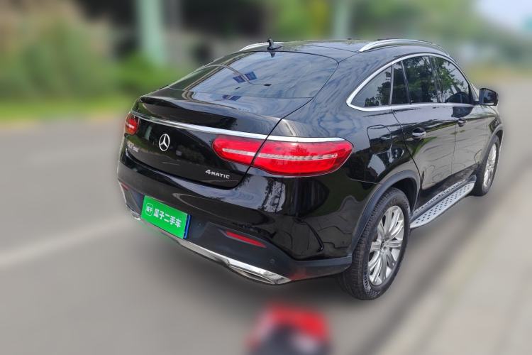 Used Mercedes-Benz GLE 2017 GLE 320 4MATIC Dynamic Model Rear Right 45 Deg
