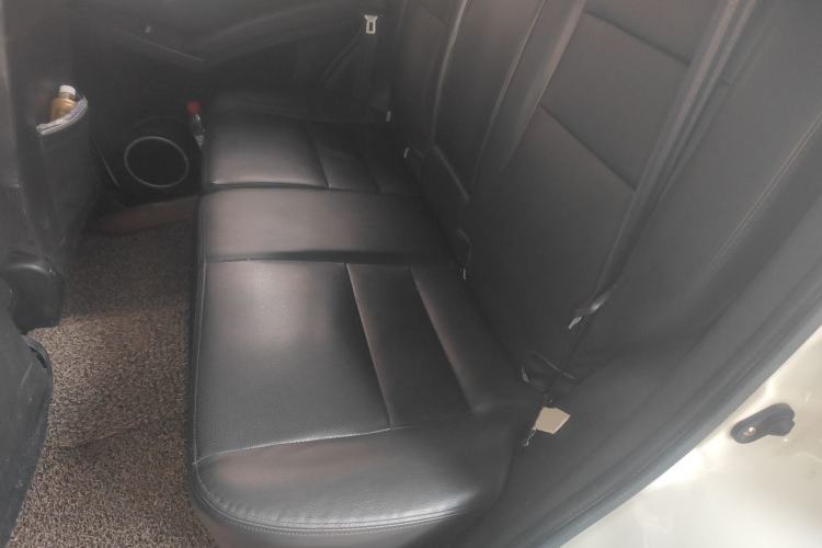 Used Lifan Auto X60 2012 Discovery Edition 1.8L Manual Luxury Model
