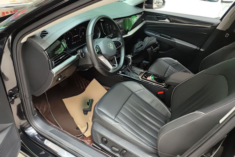 Used Volkswagen Passat 2023 Revised 330TSI Elite Edition Driver Seat