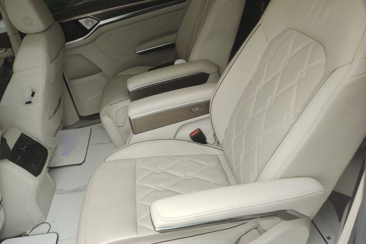 Used Volkswagen Viloran 2020 380TSI Prestige Edition Left Rear Seat