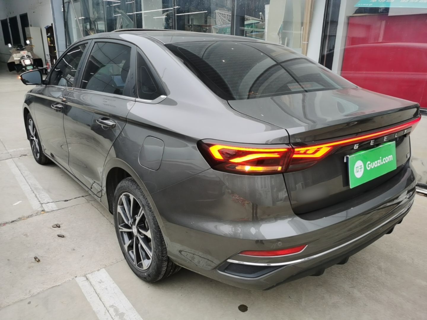 Geely Auto Emgrand 2025 4th Generation 1.5L CVT Luxury Version — снимка 4