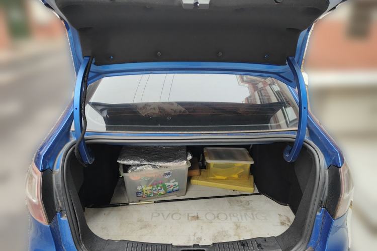 Used Ford Fiesta 2009 Sedan 1.5L Automatic Fashion Edition Trunk