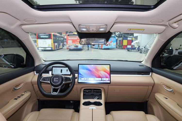 Used Landian E5 PLUS 2025 120km Standard Travel Custom Edition 7 Seats Interior 10