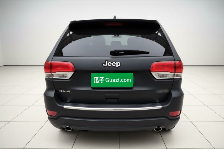 Used Jeep Grand Cherokee 2016 3.0L Comfort Navigation Edition Exterior 4