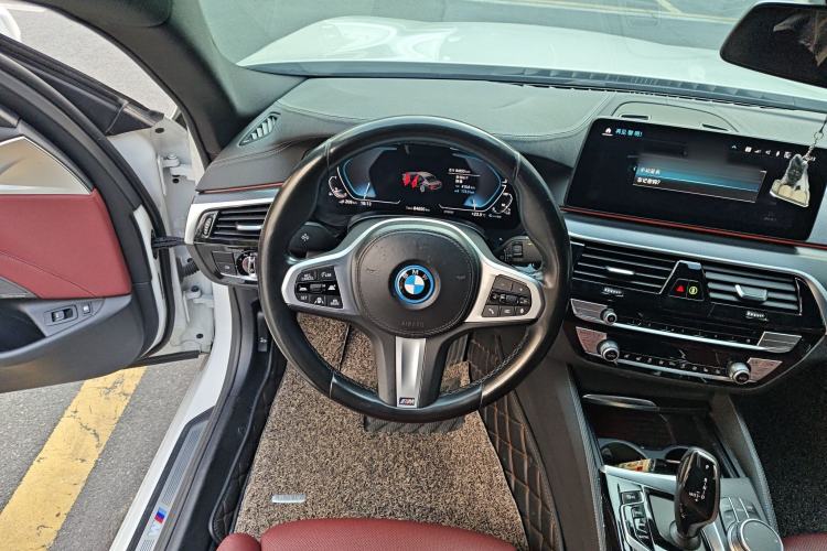 Used BMW 5 Series New Energy 2022 535Le Pioneer Edition M Sport Package
