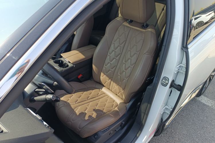 Used Peugeot 5008 2017 380THP 7-Seater Luxury GT Edition