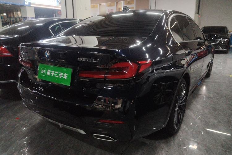 Used BMW 5 Series 2022 530Li Leading Model M Sport Package Rear Right 45 Deg