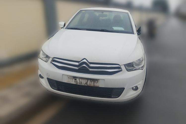 Used Citroen Elysee 2014 1.6L Manual Fashion Model CNG
