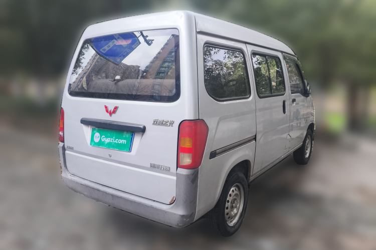 Used Wuling Zhiguang 2015 1.2L Practical LS-I Model Rear Right 45 Deg