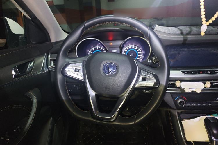 Used CHANGAN Eado 2018 High-Energy Edition 1.6L GDI Automatic Pioneer Model China V Standard
