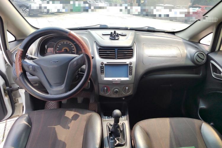 Used Chevrolet Sail 2013 Sedan 1.4L Manual Ideal Happiness Edition Center Console