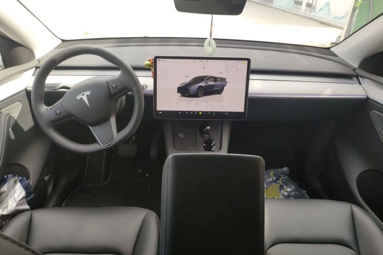 Used Tesla Model Y 2024 Rear-Wheel-Drive Version
