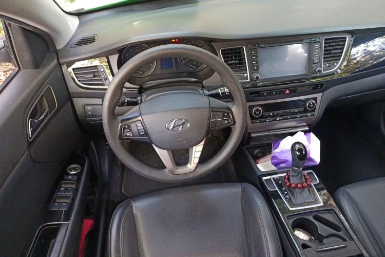 Used Hyundai Mistra 2014 1.8L Automatic Smart GLS Steering Wheel