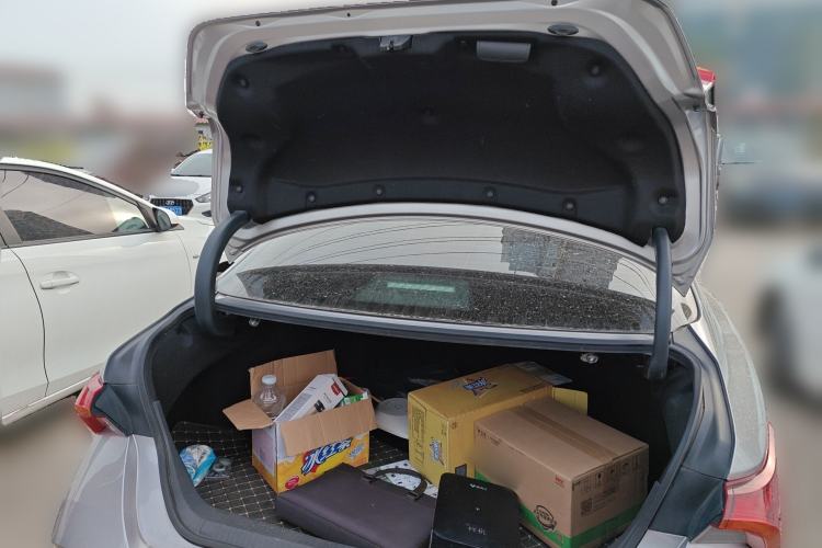 Used Toyota Avalon 2019 2.5L Touring Premium Version China VI Standard Trunk