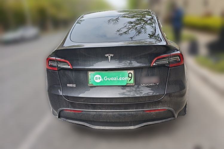 Used Tesla Model Y 2024 Long-Range All-Wheel-Drive Version