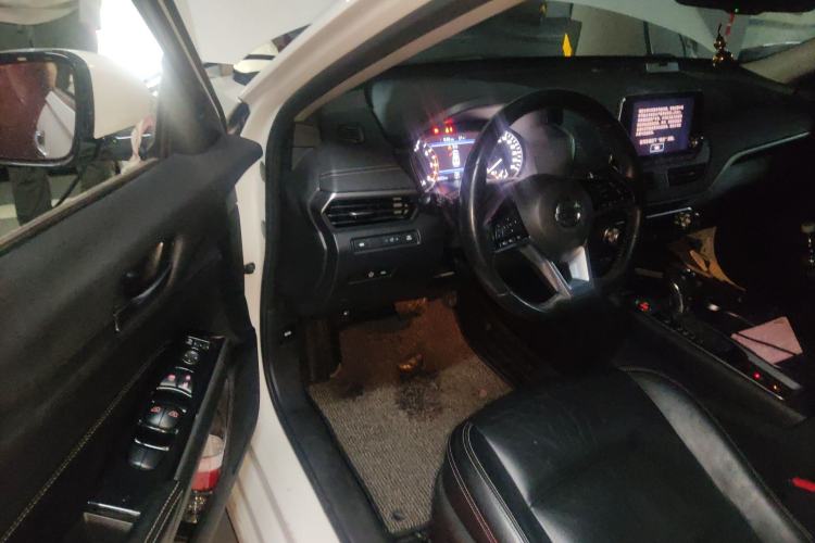 Used Nissan Teana 2019 2.0L XL Upper SmartDrive Version
