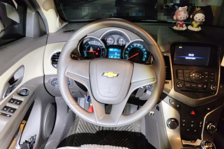 Used Chevrolet Cruze 2015 1.5L Classic SE MT